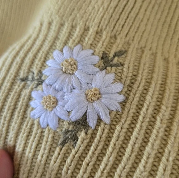 UPCYCLED!! Free People | 'Easy Street' Sweater In Limon w/  Embroidery, Size XS - Picture 10 of 11